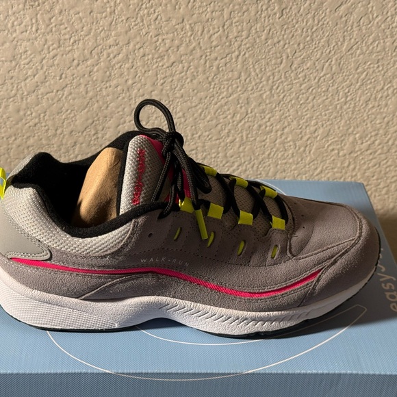 Easy Spirit’s Romy  Gray and Pink Athletic Shoes with Vibrant Accents - Picture 4 of 8